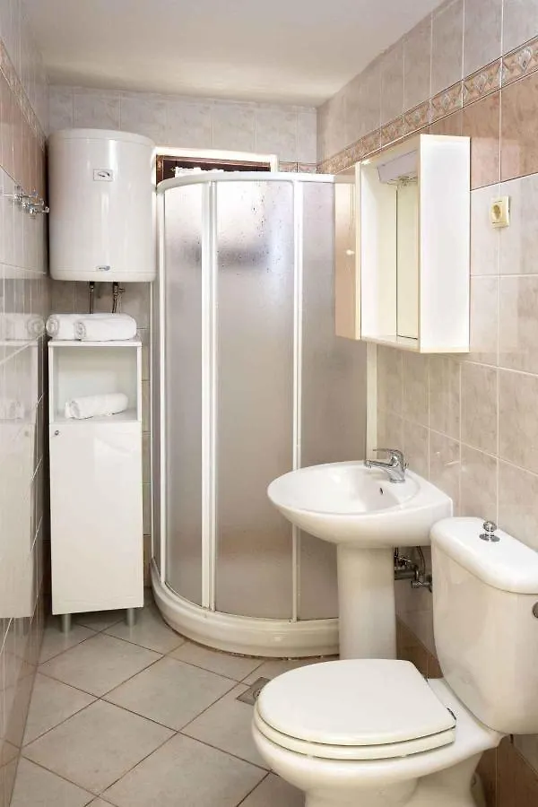 Apartment In Ravni/Istrien 8872 クロアチア